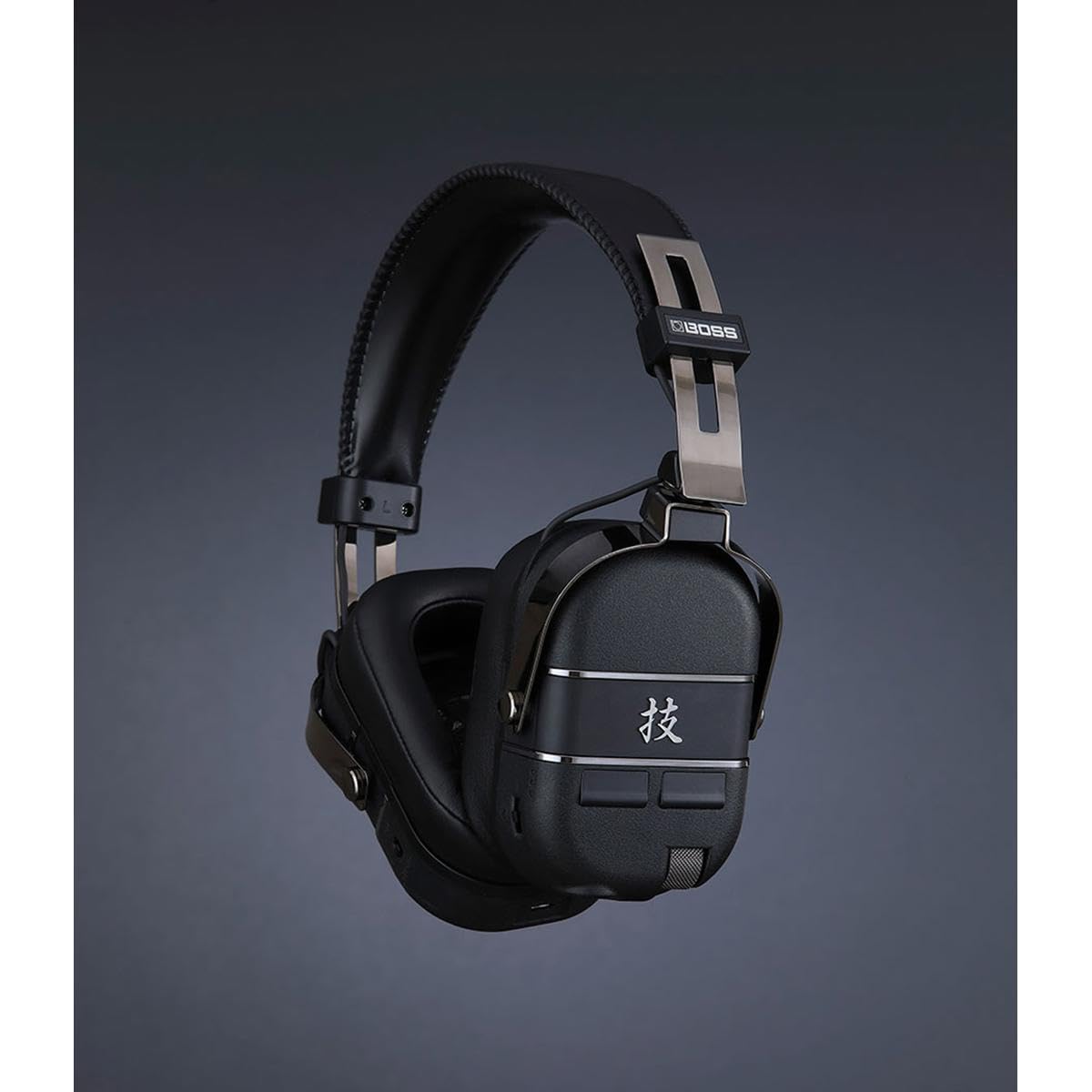 Amazon.com: BOSS Personal Bass Amplification System (WAZA-AIR-B